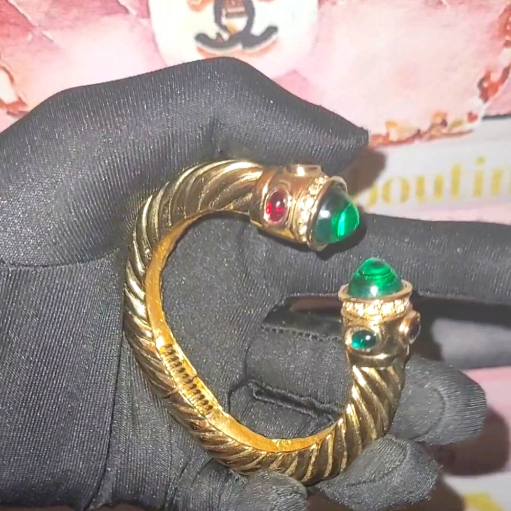 Vintage Ciner Cuff Bracelet Mogul Style Clamper UNSIGNED